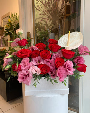 Box Rosas, lisianthus y Anturio